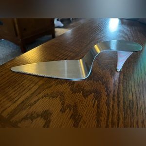 Pampered Chef Cake Server